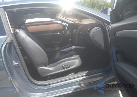 2011 Audi A5 2.0T Premium из США, поврежденный, VIN WAULFAFR4BA048652